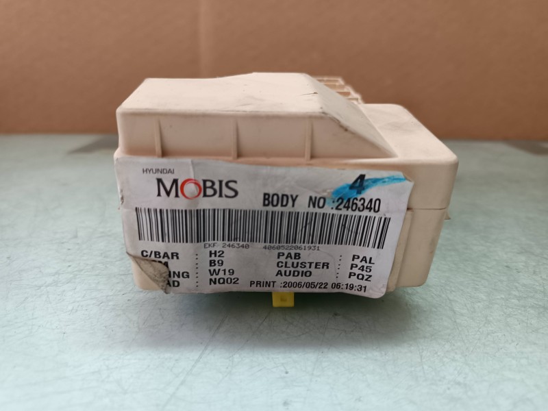 Recambio de caja reles / fusibles para hyundai sonata (nf) 2.0 crdi comfort ii referencia OEM IAM 919503K010 06175D 246340