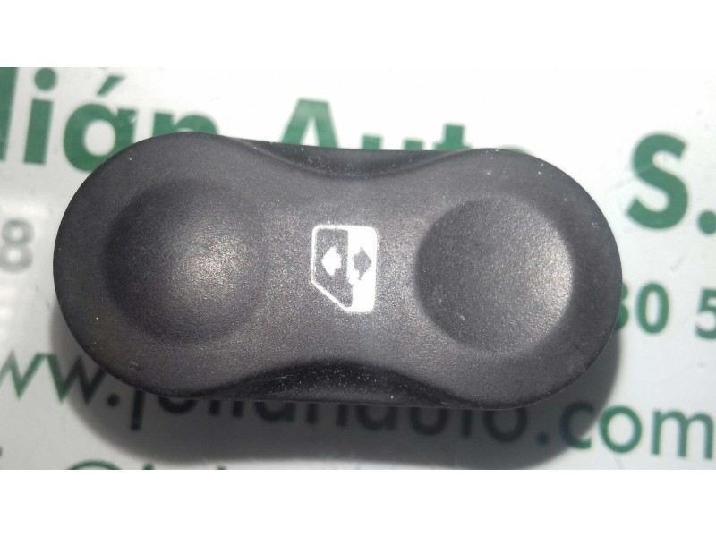 Recambio de mando elevalunas trasero derecho para dacia sandero ambiance referencia OEM IAM 602227 VALEO 5 PINES