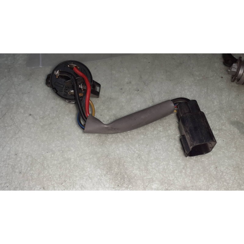 Recambio de conmutador de arranque para ford fiesta berlina (dx) básico referencia OEM IAM 98AP15607AB 11572AB M179A