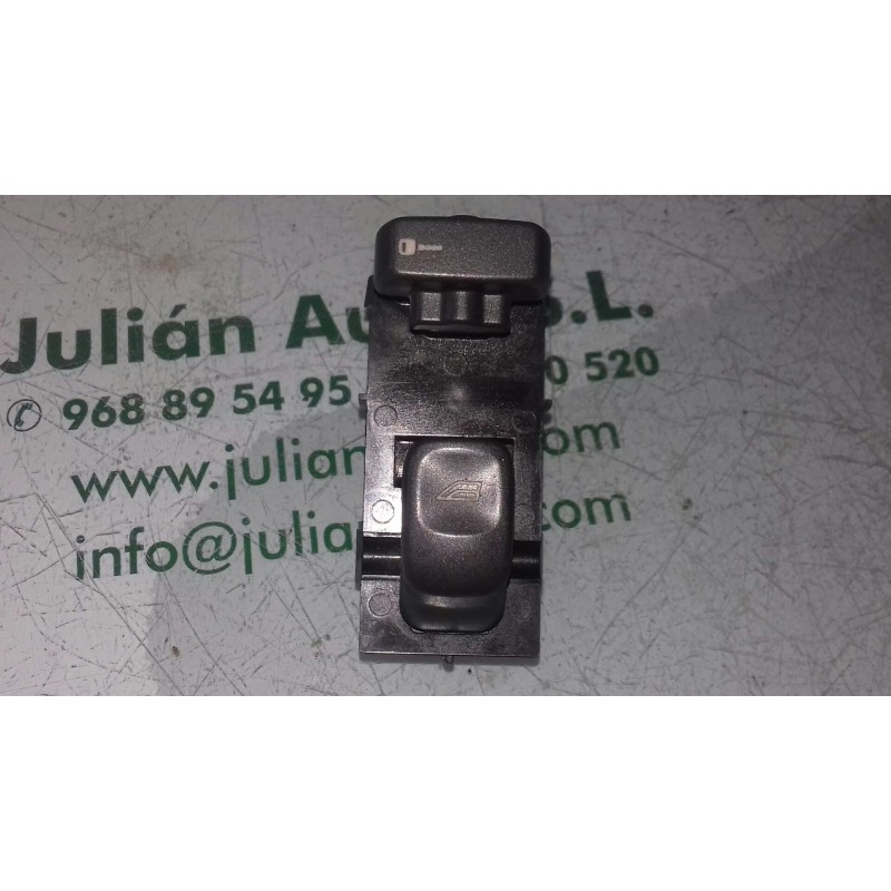 Recambio de mando elevalunas delantero derecho para volvo s40 berlina 1.9 d+ (85kw) referencia OEM IAM 30638702 03W155 4 + 4 PIN