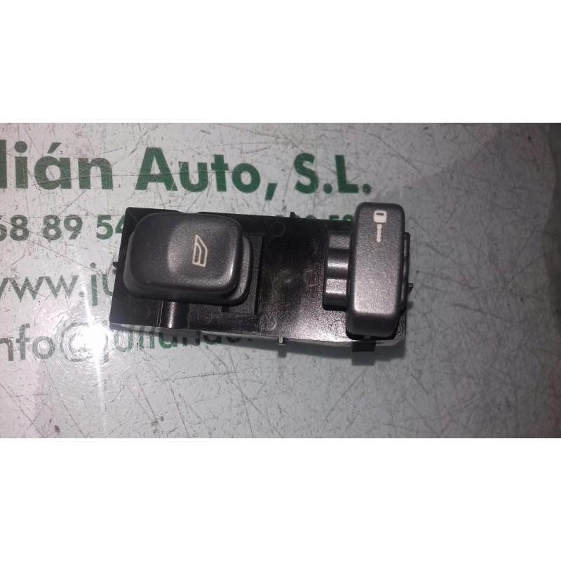 Recambio de mando elevalunas delantero derecho para volvo s40 berlina 1.9 d+ (85kw) referencia OEM IAM 30638702 03W155 4 + 4 PIN