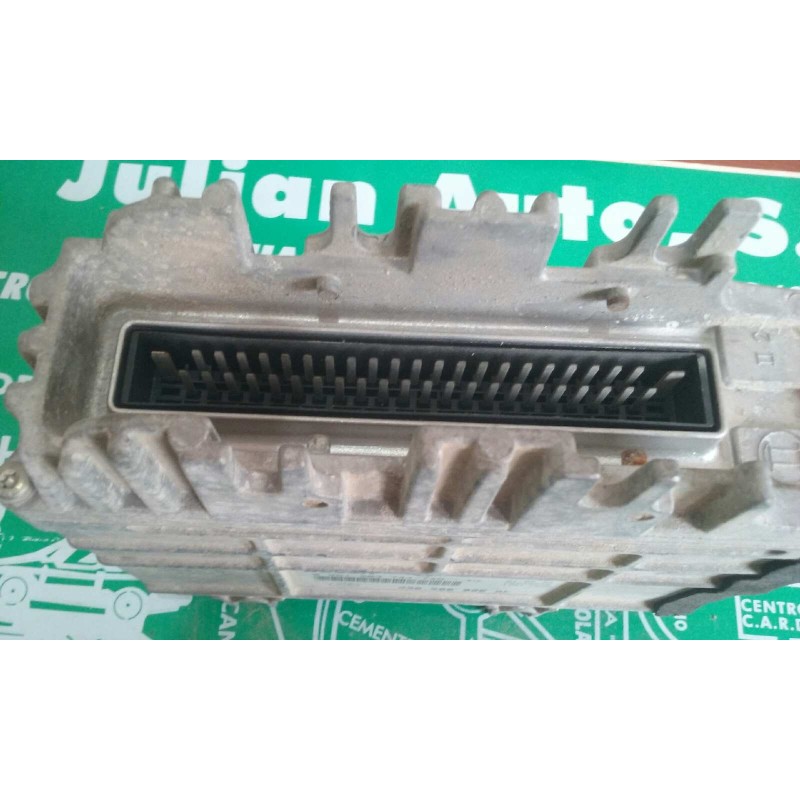 Recambio de centralita motor uce para volkswagen polo berlina (6n1) 1.0 referencia OEM IAM 030906026AK 0261203744/745 BOSCH