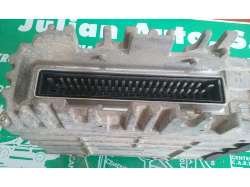 Recambio de centralita motor uce para volkswagen polo berlina (6n1) 1.0 referencia OEM IAM 030906026AK 0261203744/745 BOSCH