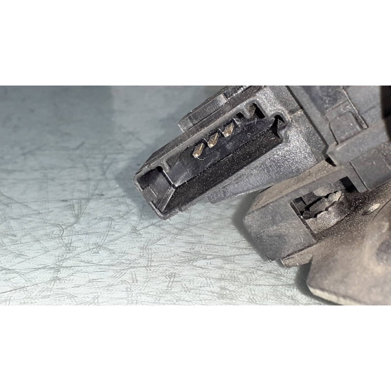 Recambio de cerradura maletero / porton para opel astra j lim. enjoy referencia OEM IAM 13500195  CONECTOR 3 PINES