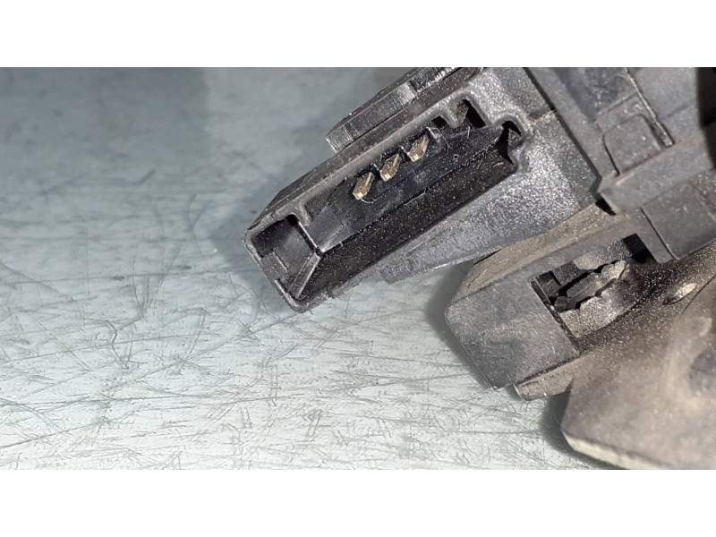 Recambio de cerradura maletero / porton para opel astra j lim. enjoy referencia OEM IAM 13500195  CONECTOR 3 PINES