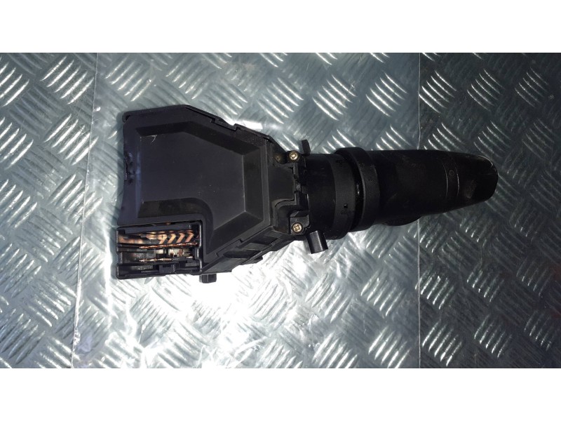 Recambio de mando limpia para nissan almera (n16/e) acenta referencia OEM IAM 25260AC710  