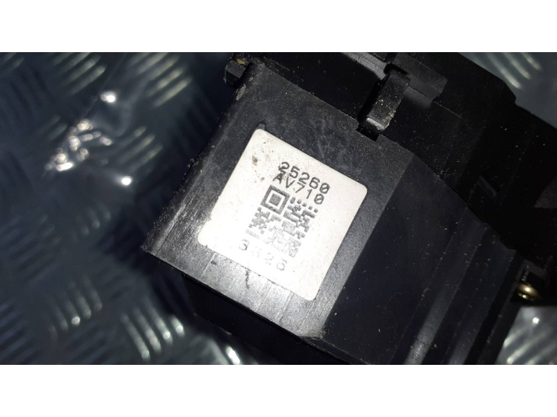 Recambio de mando limpia para nissan almera (n16/e) acenta referencia OEM IAM 25260AC710  