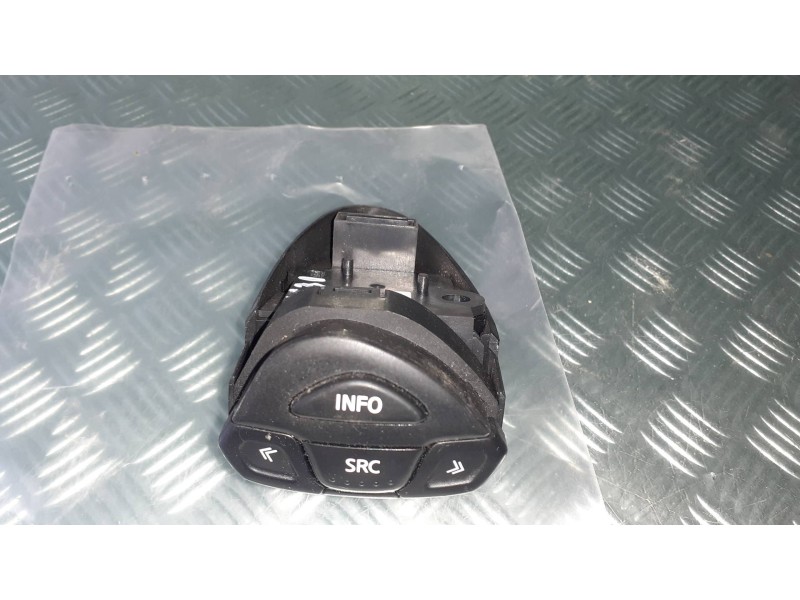 Recambio de mando volante para nissan almera (n16/e) acenta referencia OEM IAM 25552BN800  CONECTOR 3 PINES