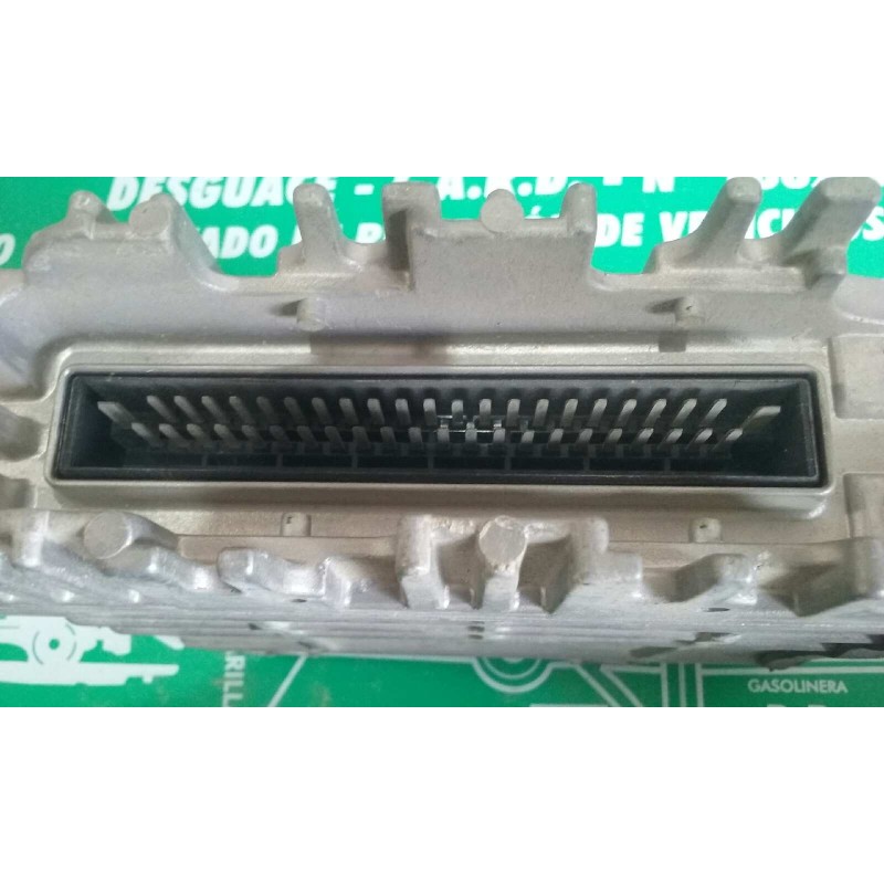 Recambio de centralita motor uce para volkswagen polo berlina (6n1) 1.4 referencia OEM IAM 030906027AA 0261204617 BOSCH