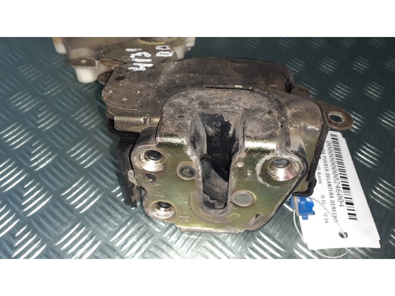 Recambio de cerradura puerta delantera derecha para nissan almera (n16/e) acenta referencia OEM IAM 8055261U66  HSJ