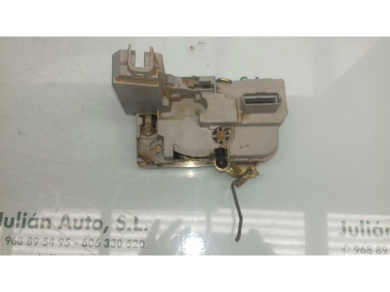 Recambio de cerradura puerta delantera izquierda para peugeot 307 (s1) xt referencia OEM IAM  GRIS 6 PINES