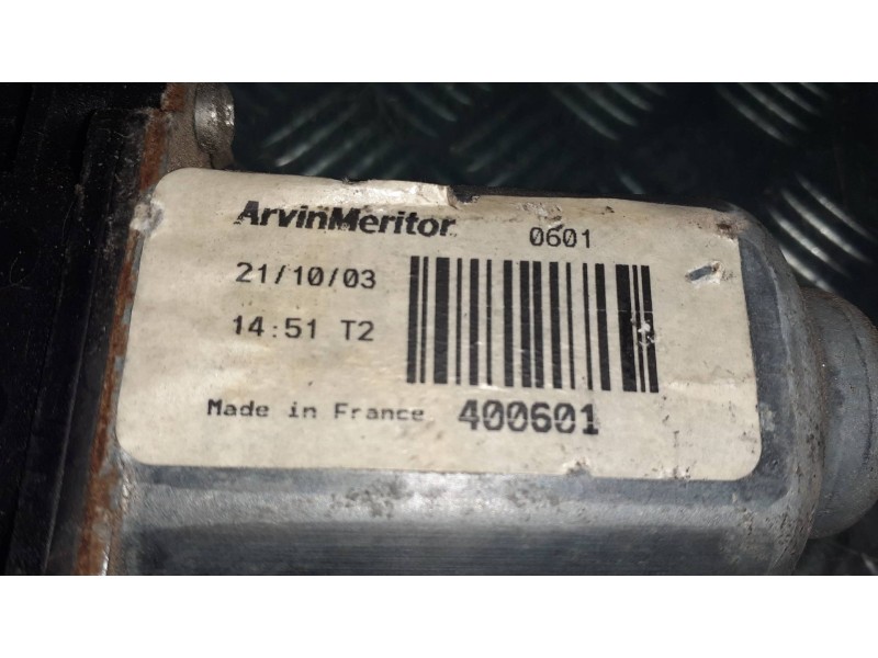Recambio de motor elevalunas delantero izquierdo para nissan almera (n16/e) acenta referencia OEM IAM 400601  