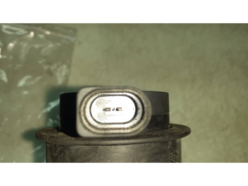 Recambio de bomba agua para audi a8 (d2) 3.3 tdi quattro referencia OEM IAM 30950001  