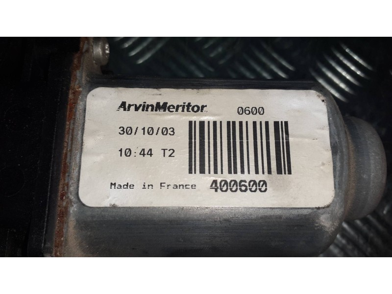 Recambio de motor elevalunas delantero derecho para nissan almera (n16/e) acenta referencia OEM IAM 400600  