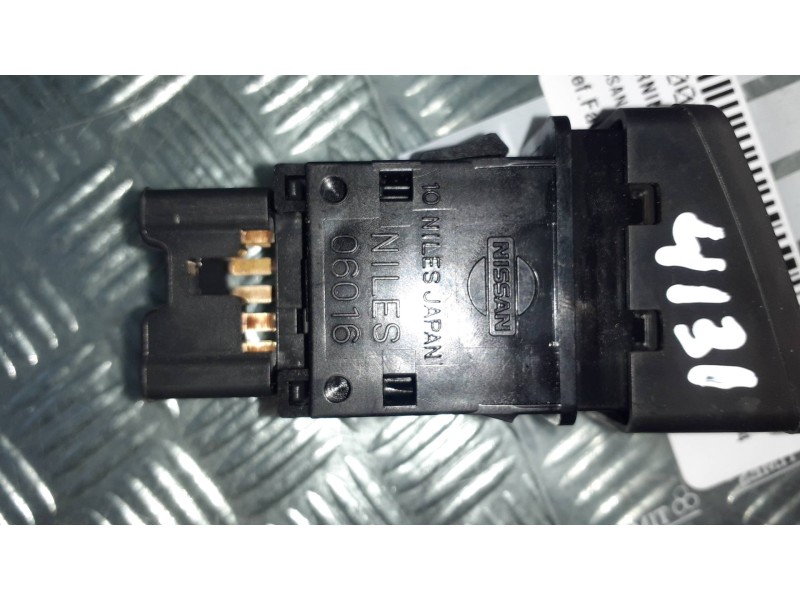 Recambio de warning para nissan almera (n16/e) acenta referencia OEM IAM 06016  CONECTOR 8 PINES