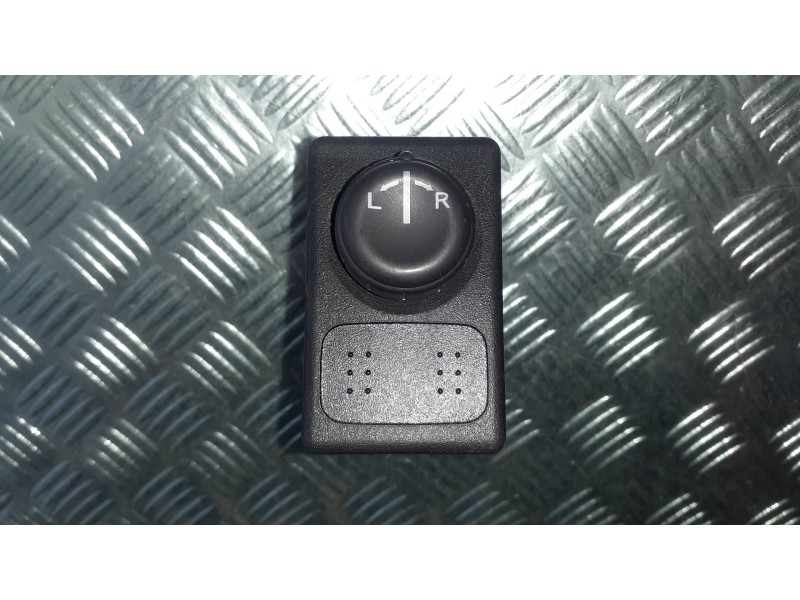 Recambio de mando retrovisor para nissan almera (n16/e) acenta referencia OEM IAM   CONECTOR 7 PINES