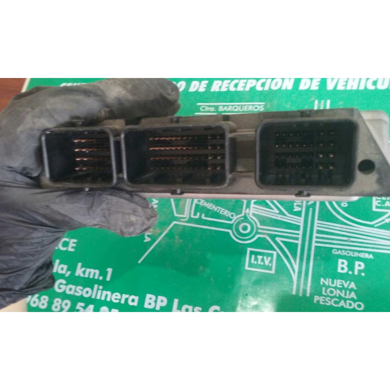 Recambio de centralita motor uce para citroen c4 berlina collection referencia OEM IAM 9651132880 0281011629 KIT - BOSCH