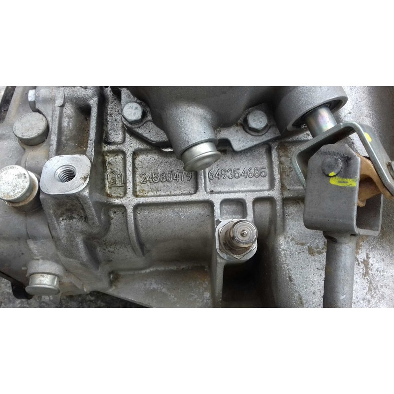 Recambio de caja cambios para opel corsa e expression referencia OEM IAM BFJ 24580479 5 VELOCIDADES