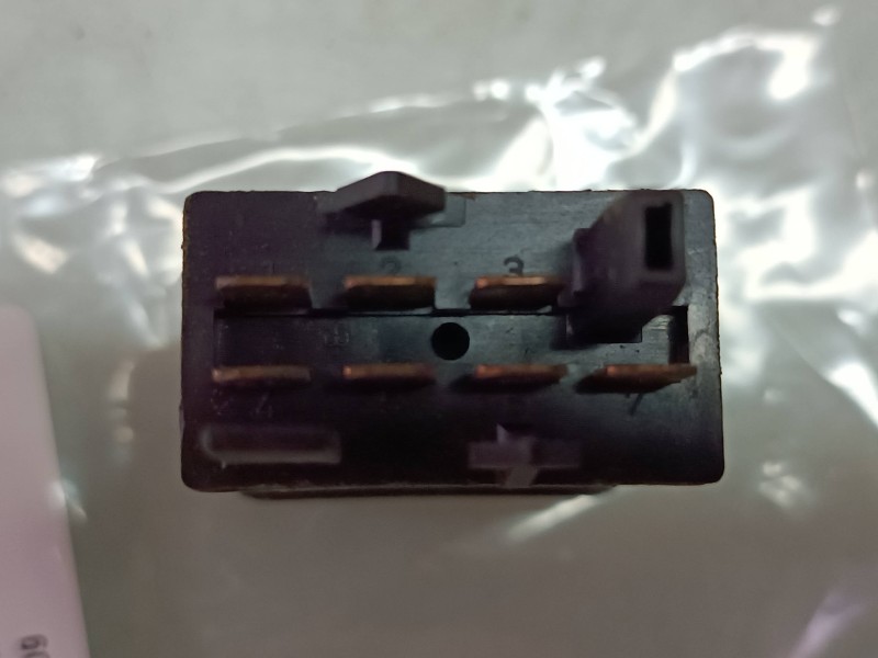 Recambio de warning para audi a4 berlina (b5) 1.9 tdi referencia OEM IAM 8D0941509  