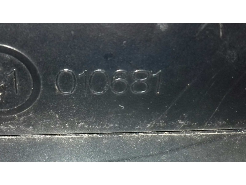 Recambio de retrovisor derecho para audi a4 berlina (8e) 1.8 t referencia OEM IAM 010681  ELECTRICO
