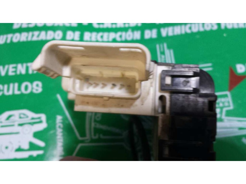 Recambio de cerradura puerta delantera derecha para peugeot 407 st confort referencia OEM IAM  BLANCA 6 PINES