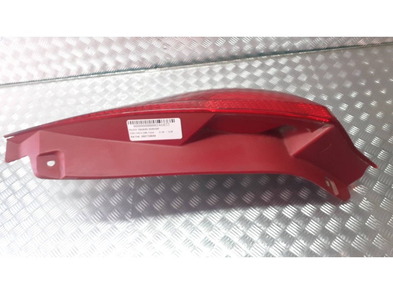 Recambio de piloto trasero derecho para ford fiesta (cb1) ambiente referencia OEM IAM 8A6113404A  