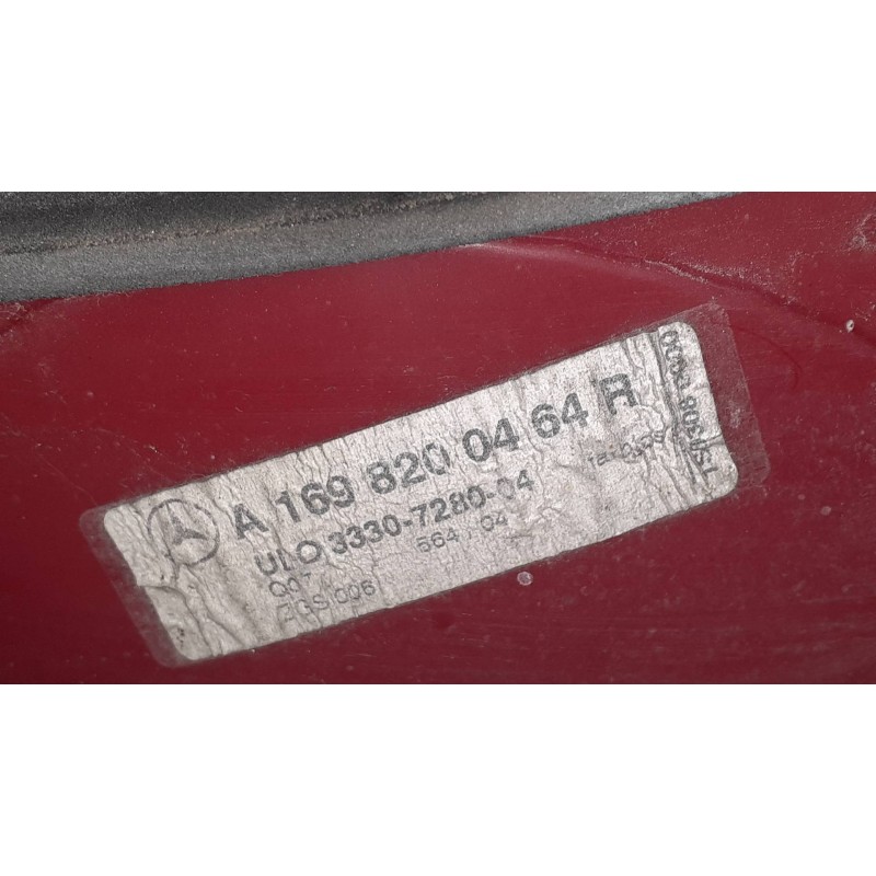Recambio de piloto trasero derecho para mercedes-benz clase a (w169) a 180 cdi a-edition referencia OEM IAM A1698200464R ULO3330