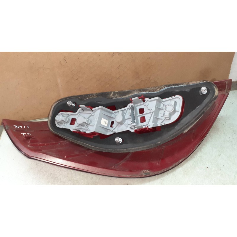 Recambio de piloto trasero derecho para mercedes-benz clase a (w169) a 180 cdi a-edition referencia OEM IAM A1698200464R ULO3330