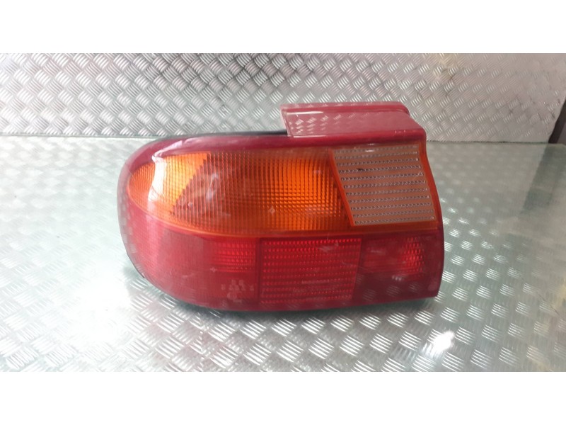 Recambio de piloto trasero izquierdo para ford mondeo berlina/familiar (fd) clx berlina referencia OEM IAM 93BG13N004BA  