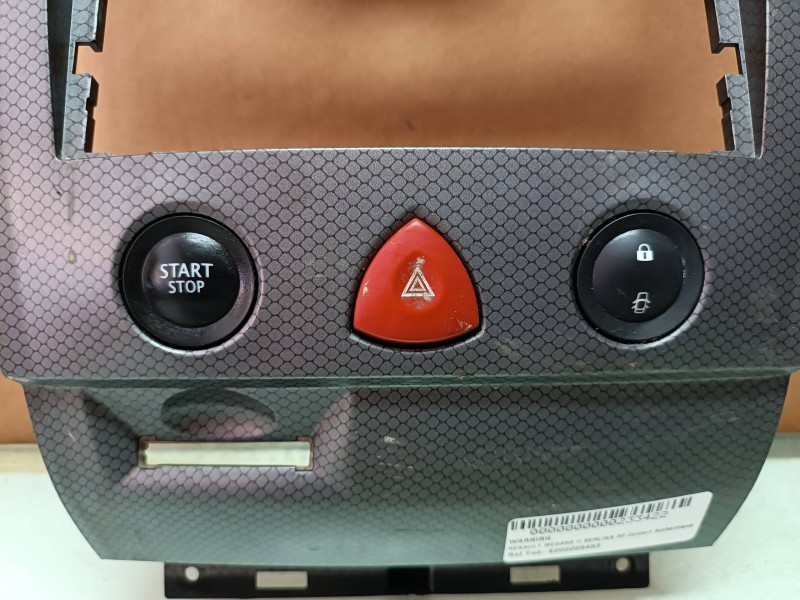 Recambio de warning para renault megane ii berlina 3p confort authentique referencia OEM IAM 8200095493 8200109723 8200107808