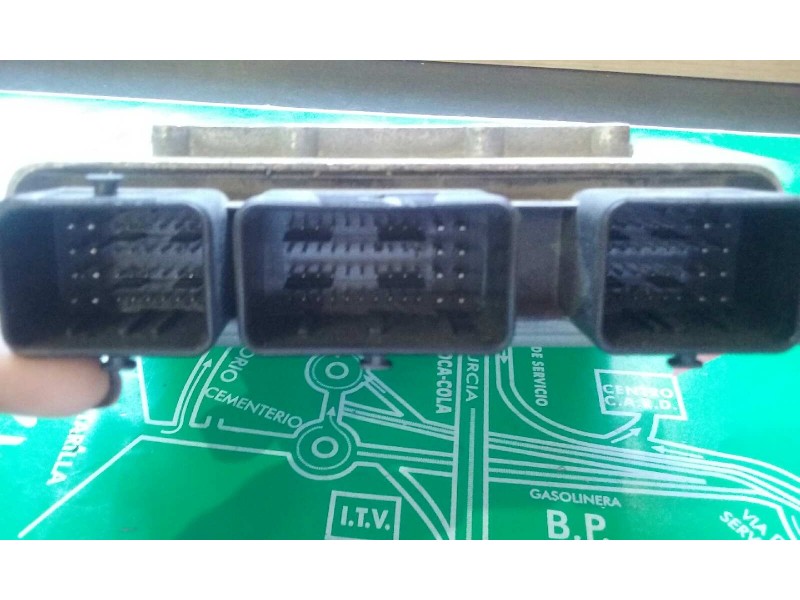 Recambio de centralita motor uce para peugeot 307 (s1) xr referencia OEM IAM 9650517980 5WS40045B-T SIEMENS