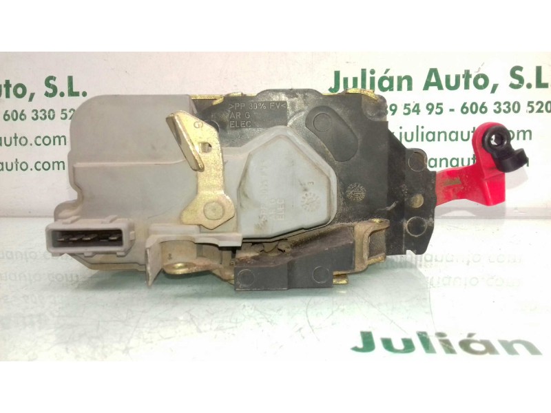 Recambio de cerradura puerta trasera izquierda para citroen xsara berlina 2.0 hdi 66kw premier referencia OEM IAM  GRIS 4 PINES