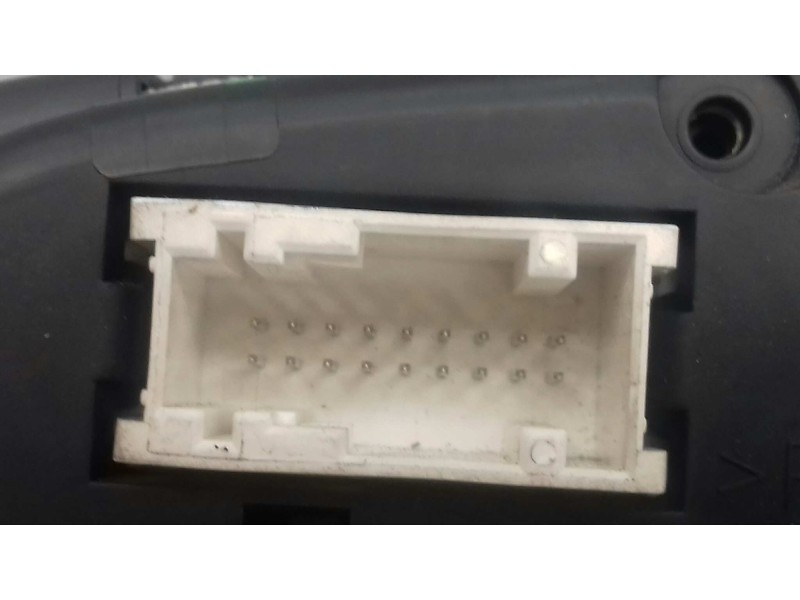 Recambio de cuadro instrumentos para peugeot 406 berlina (s1/s2) sldt referencia OEM IAM 9639940380 110008882069 VDO