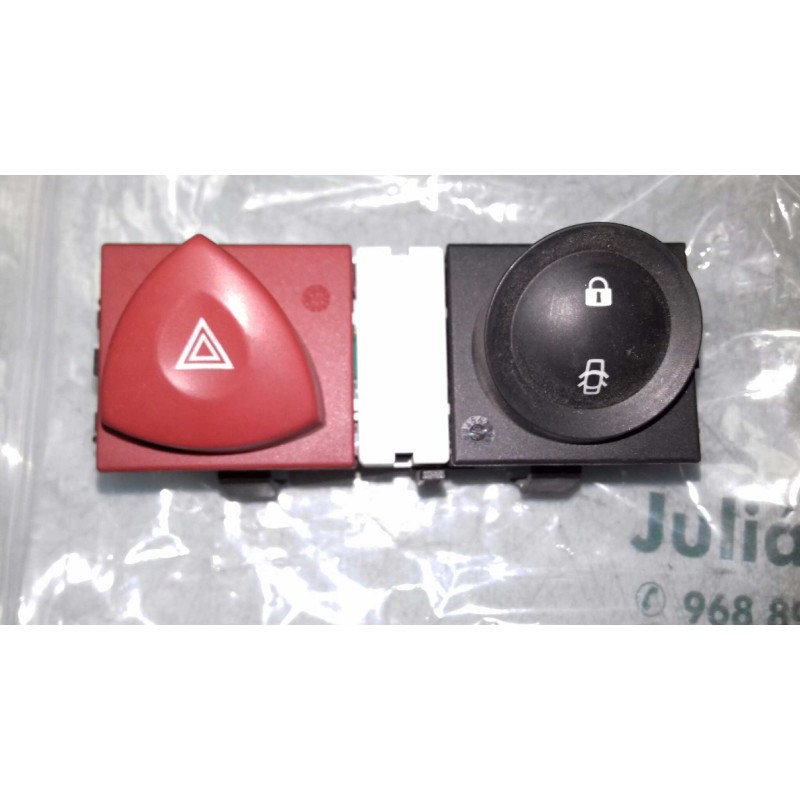 Recambio de warning para renault megane ii berlina 5p confort authentique referencia OEM IAM 8200407415 88040009 CIERRE PUERTAS