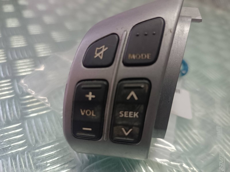 Recambio de mando volante para suzuki sx4 rw (ey) gl referencia OEM IAM 3746054L20ZCP  10006179