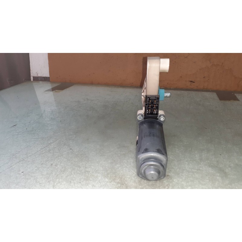 Recambio de motor elevalunas delantero izquierdo para mercedes-benz clase a (w169) a 180 cdi a-edition referencia OEM IAM A16982
