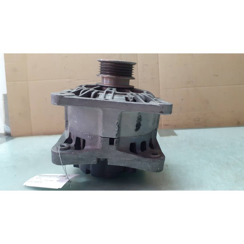 Recambio de alternador para renault clio ii fase ii (b/cb0) campus referencia OEM IAM 0986080140 BOSCH 110A