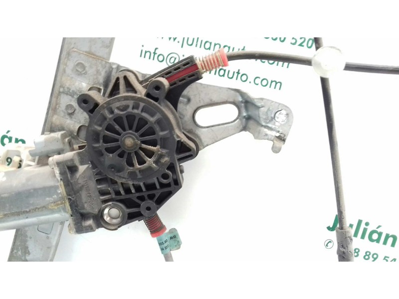 Recambio de elevalunas delantero derecho para peugeot 206 berlina xr referencia OEM IAM 9637530580  ELECTRICO