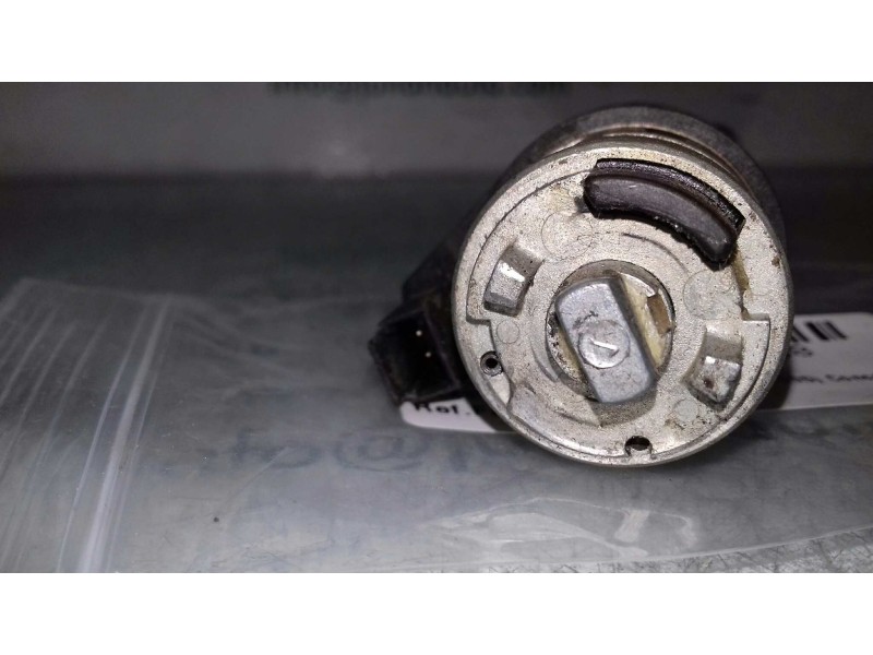Recambio de antirrobo / llave contacto para volkswagen polo (9n1) conceptline referencia OEM IAM SL300 1998F CON LLAVE