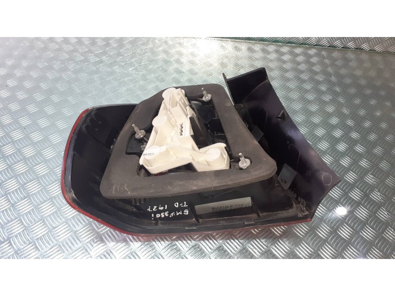 Recambio de piloto trasero derecho para bmw serie 3 berlina (e90) 330i referencia OEM IAM 63210406880  63210406