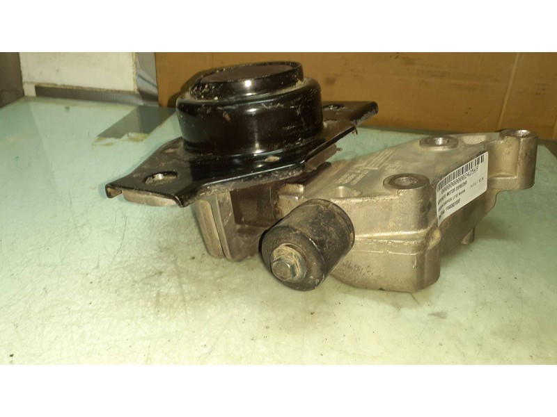 Recambio de soporte motor derecho para nissan qashqai (j10) acenta referencia OEM IAM F6036100F F6036130 F6036130F