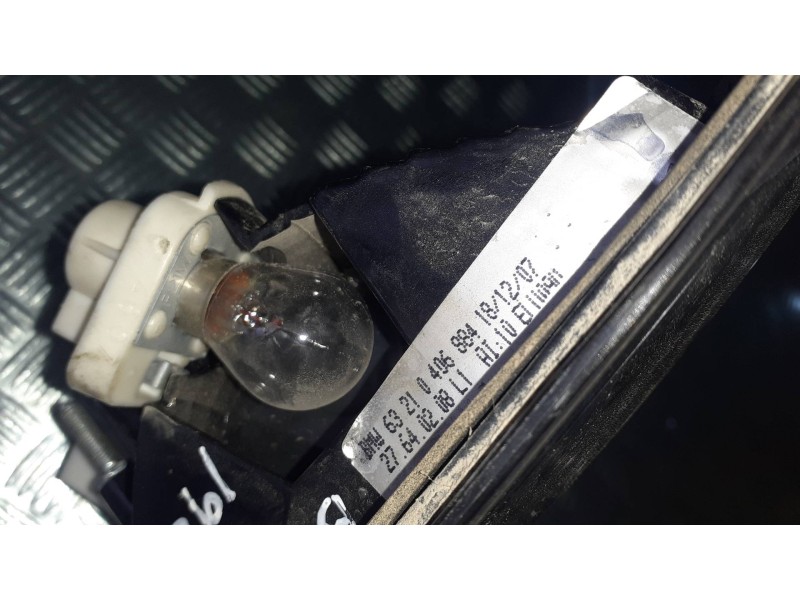 Recambio de piloto trasero izquierdo interior para bmw serie 3 berlina (e90) 330i referencia OEM IAM 63210406884  