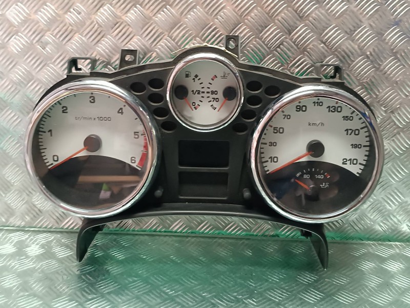 Recambio de cuadro instrumentos para peugeot 207 sport referencia OEM IAM 9662904980 A2C5306554 SIEMENS