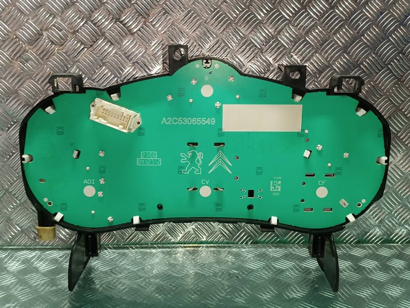 Recambio de cuadro instrumentos para peugeot 207 sport referencia OEM IAM 9662904980 A2C5306554 SIEMENS