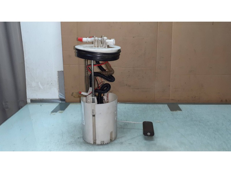 Recambio de bomba combustible para nissan qashqai (j10) acenta referencia OEM IAM 17040BB51A 0580204300 BOSCH