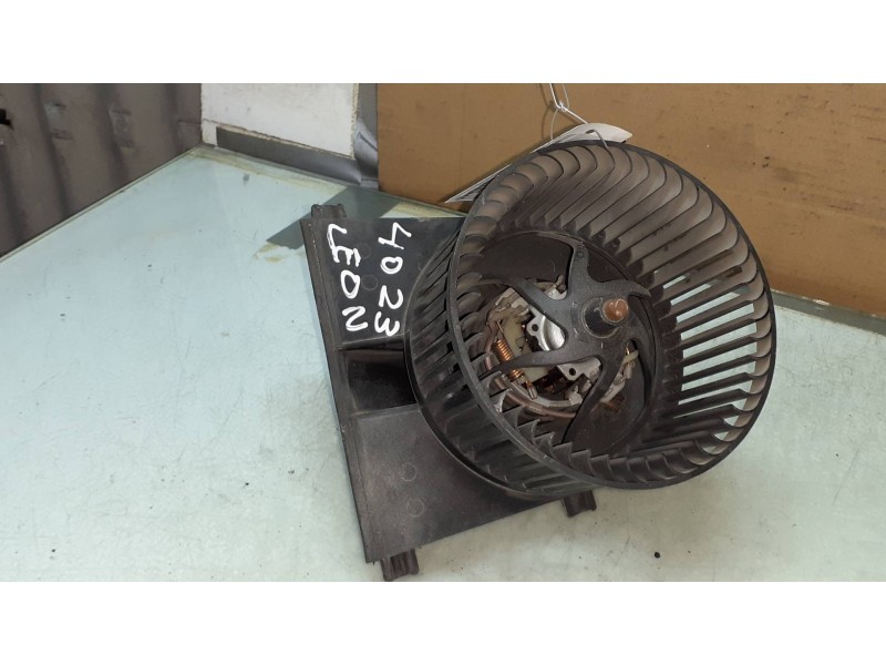 Recambio de ventilador calefaccion para seat leon (1m1) signo referencia OEM IAM 1J1819021B H35657880E H35657880