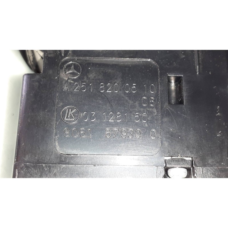 Recambio de mando elevalunas trasero izquierdo para mercedes-benz clase a (w169) a 180 cdi a-edition referencia OEM IAM A2518200