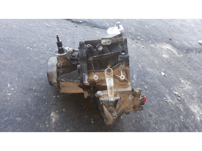 Recambio de caja cambios para peugeot 206 berlina xr referencia OEM IAM 20DL72  5 VELOCIDADES