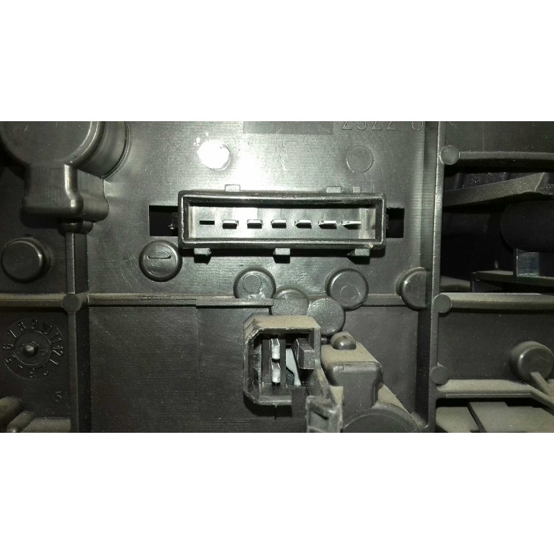 Recambio de piloto trasero izquierdo para peugeot 306 berlina 3/4/5 puertas (s2) boulebard referencia OEM IAM 9635569577  