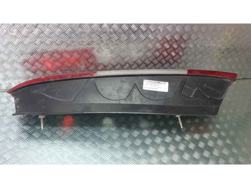 Recambio de piloto trasero derecho para ford focus c-max (cap) thunderbirds referencia OEM IAM 3M5113A602AA  2SK008723